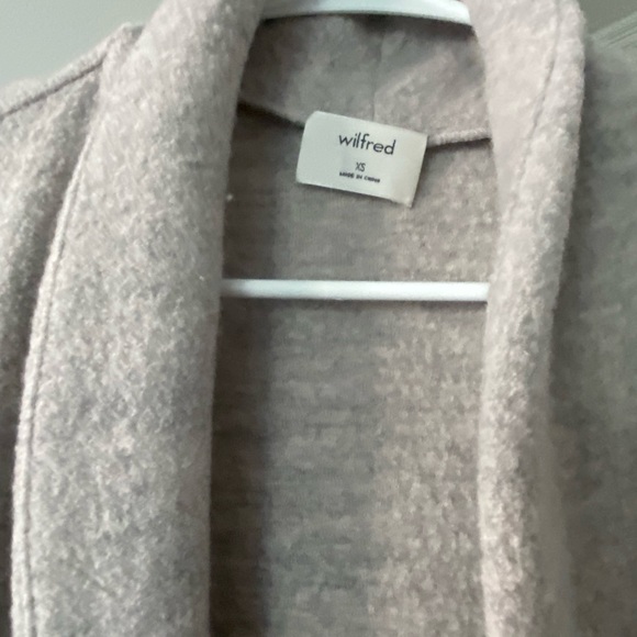 Wool coat - Picture 2 of 9